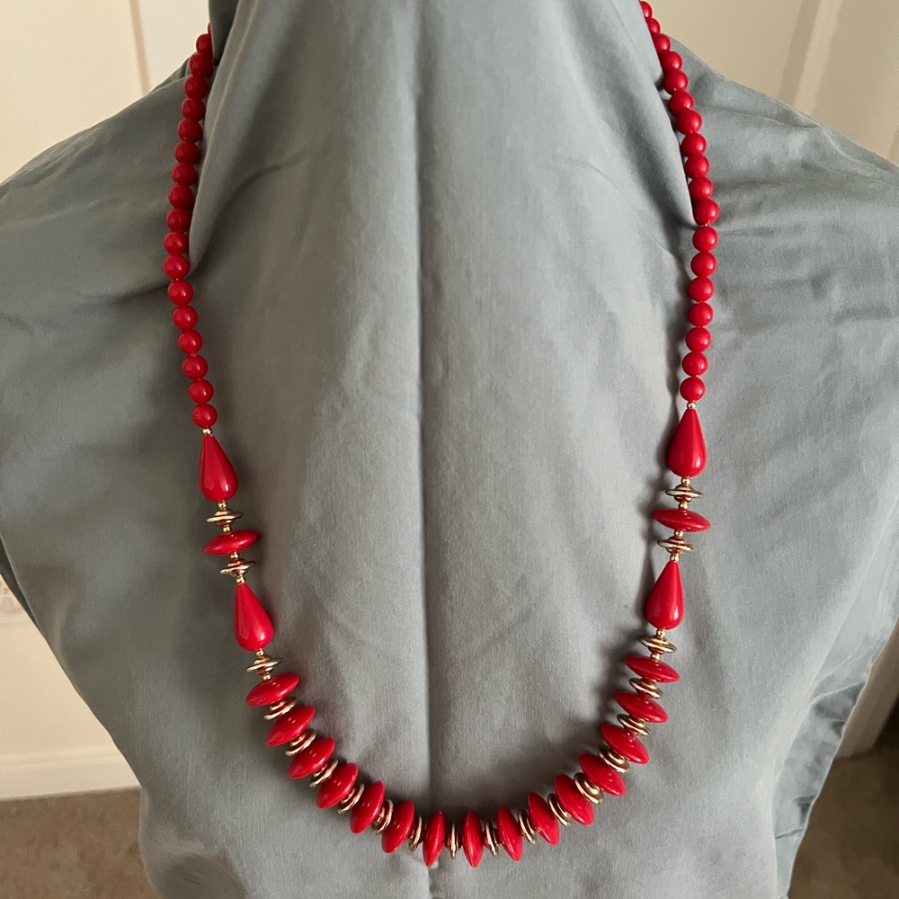 Vintage Vibrant Red and Gold Beaded Necklace